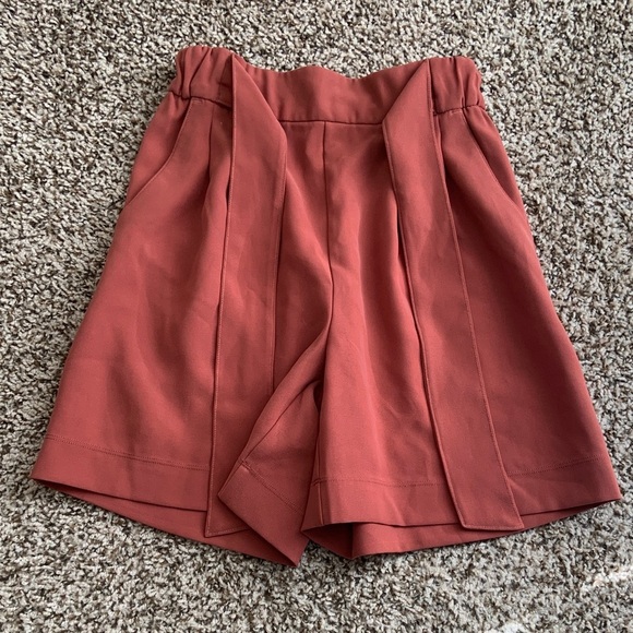 lululemon athletica Pants - Lululemon short size 2